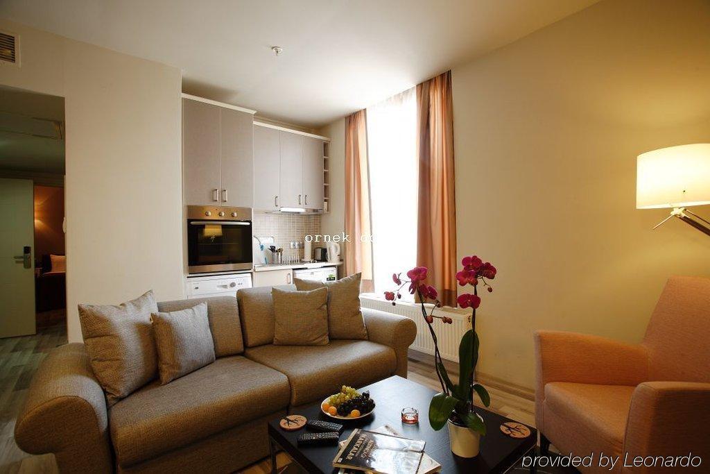 Home Stay Home Valikonagi Стамбул Номер фото